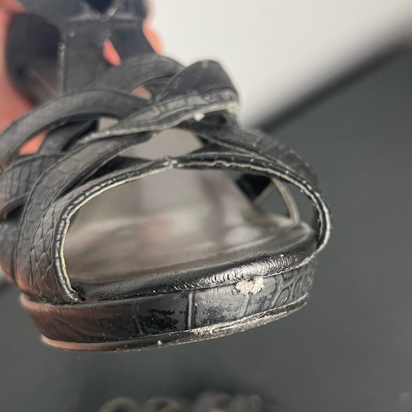 Strappy Maurice’s Heels - Picture 8 of 10